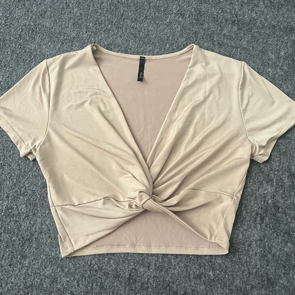 Shelly Crop Top